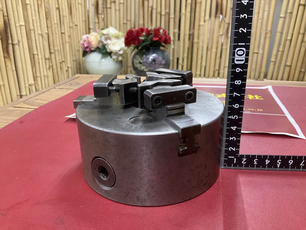  三つ爪スクロールチャック #5　外径Φ129　内径Φ32　ハンドル無し