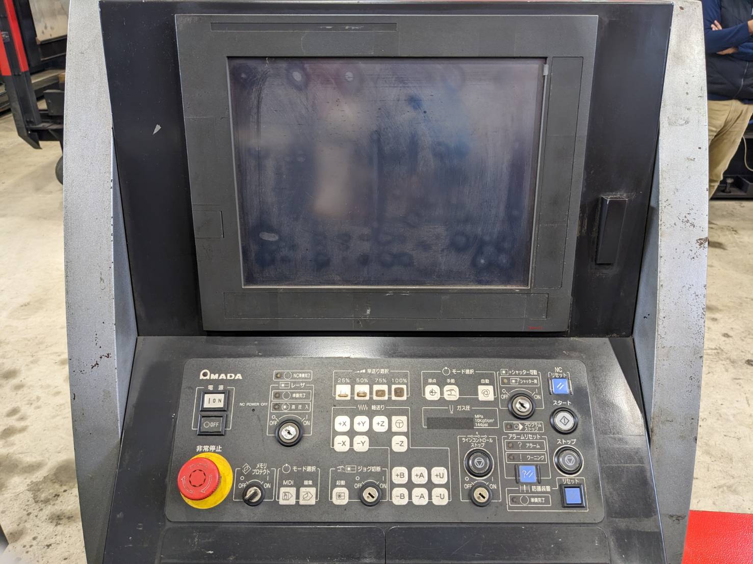 アマダ ファイバーレーザー加工機 FOL-3015AJ