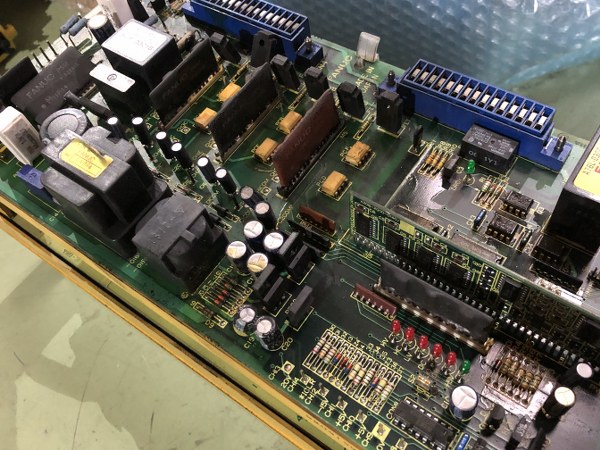 ファナック/FANUC サーボアンプ A06B-6058-H005