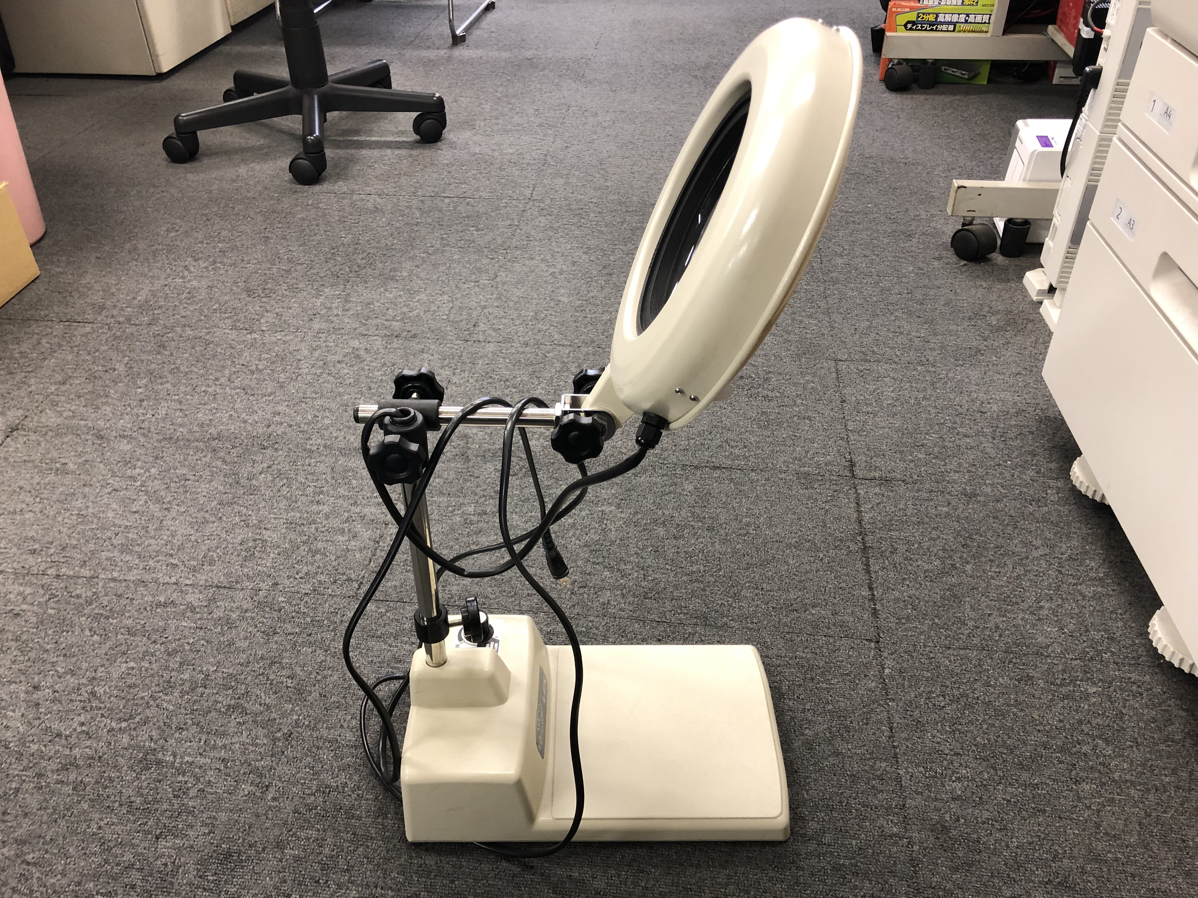 オーツカ光学 LED照明拡大鏡 【LED照明拡大鏡】LEK-B