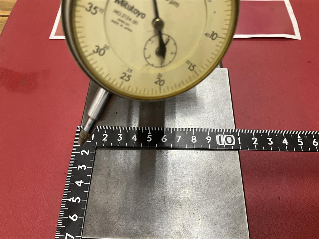  コンパレータスタンド 定盤110mm×130mm　ミツトヨダイヤルゲージ0,005mm