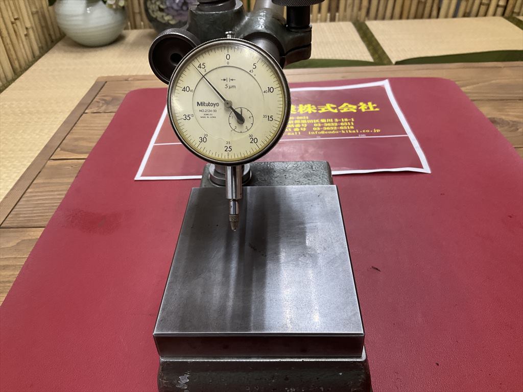  コンパレータスタンド 定盤110mm×130mm　ミツトヨダイヤルゲージ0,005mm