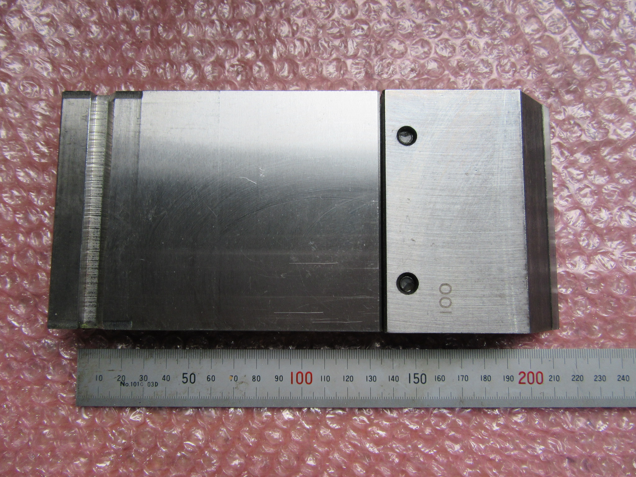 不明 ベンダー金型 100
