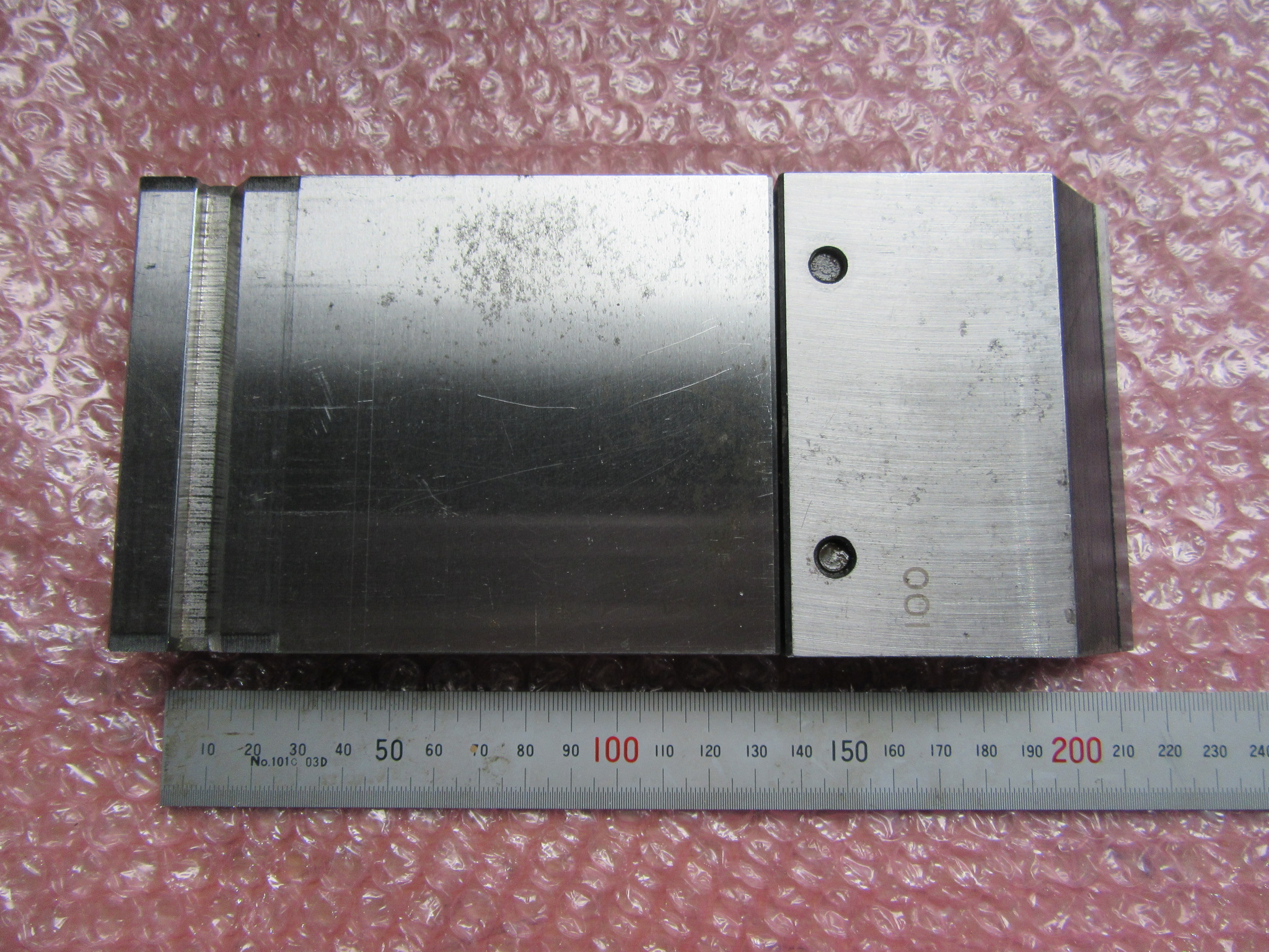 不明 ベンダー金型 100