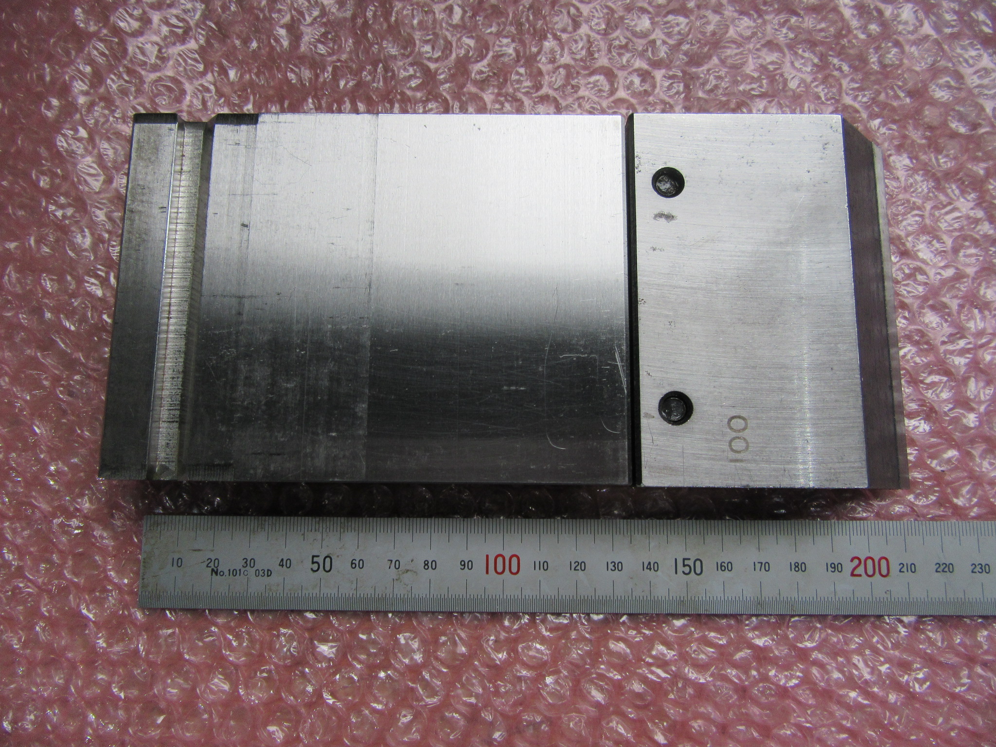 不明 ベンダー金型 100