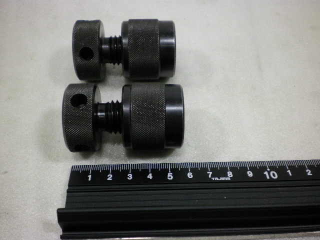 不明 スクリュージャッキ　2個セット 胴径35mm　全高45～55mm