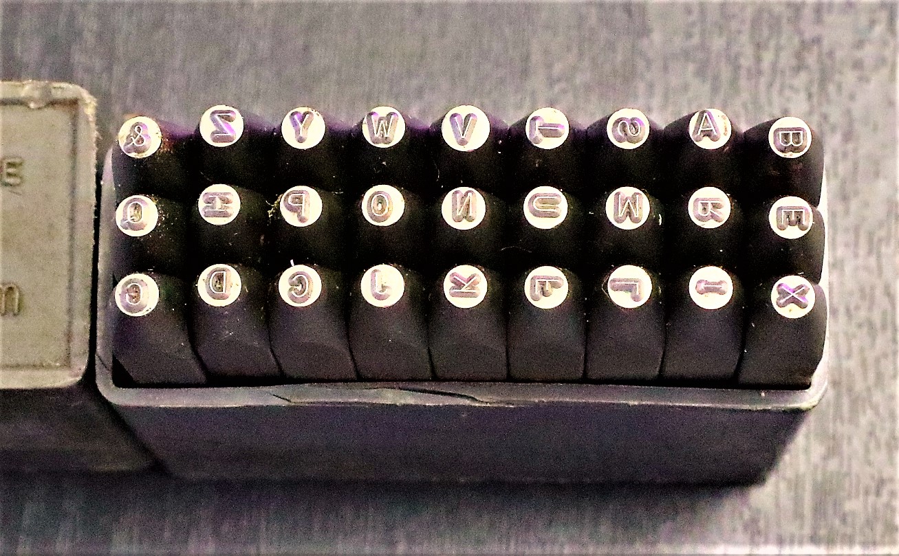 STEMPA 刻印セット A-Z.&　1.5mm