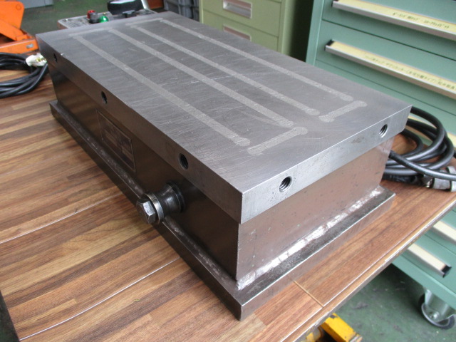 フジ磁工 電磁チャック（フライス用） SFAH200X400