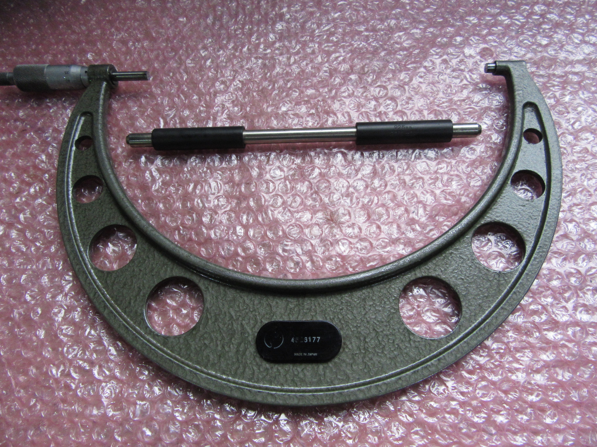 ミツトヨ/Mitutoyo 外側マイクロメーター 測定範囲：225-250mm(0.01mm)
