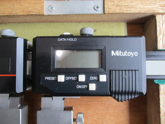 MITUTOYO｜ミツトヨ デジタルノギス CFC-U45