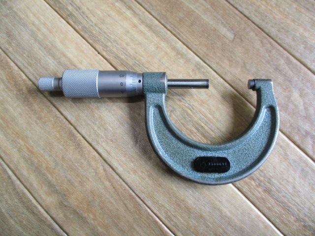 MITUTOYO｜ミツトヨ 外側マイクロメーター M110-50
