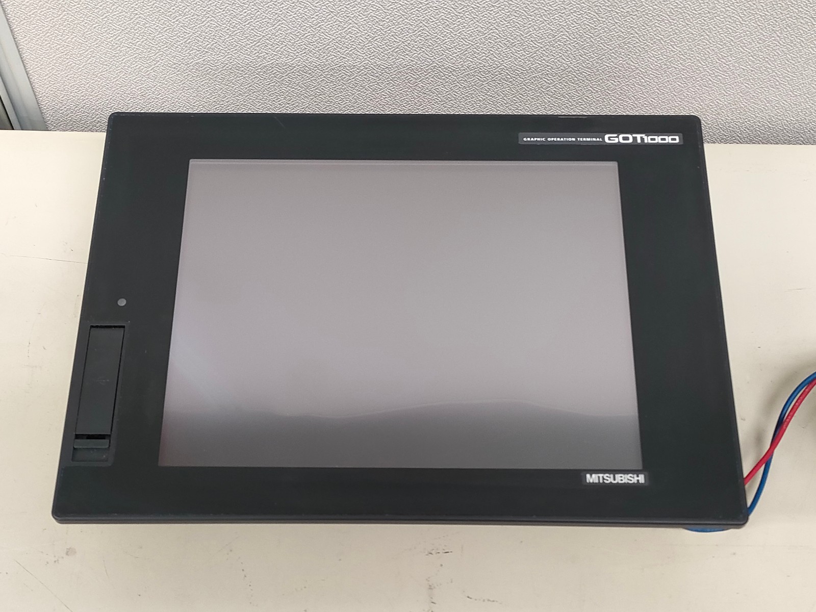 三菱電機 タッチパネル GT1675M-STBD
