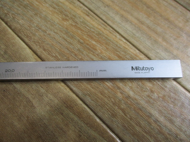 MITUTOYO｜ミツトヨ デプスノギス 200mm