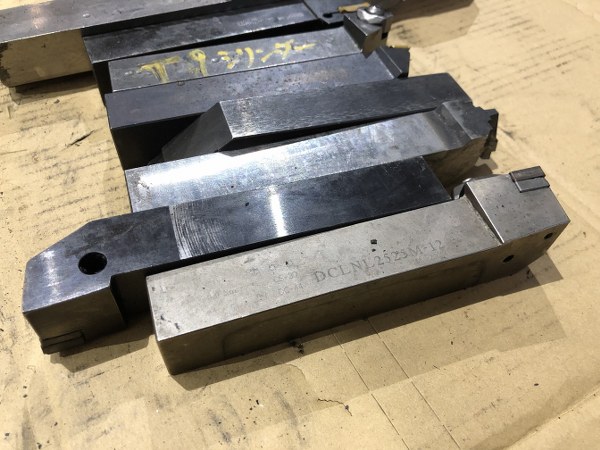 様々なメーカーやサイズがあります。 バイト1山 1セット8個