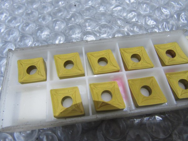 Tungaloy チップ CNMM120408-57