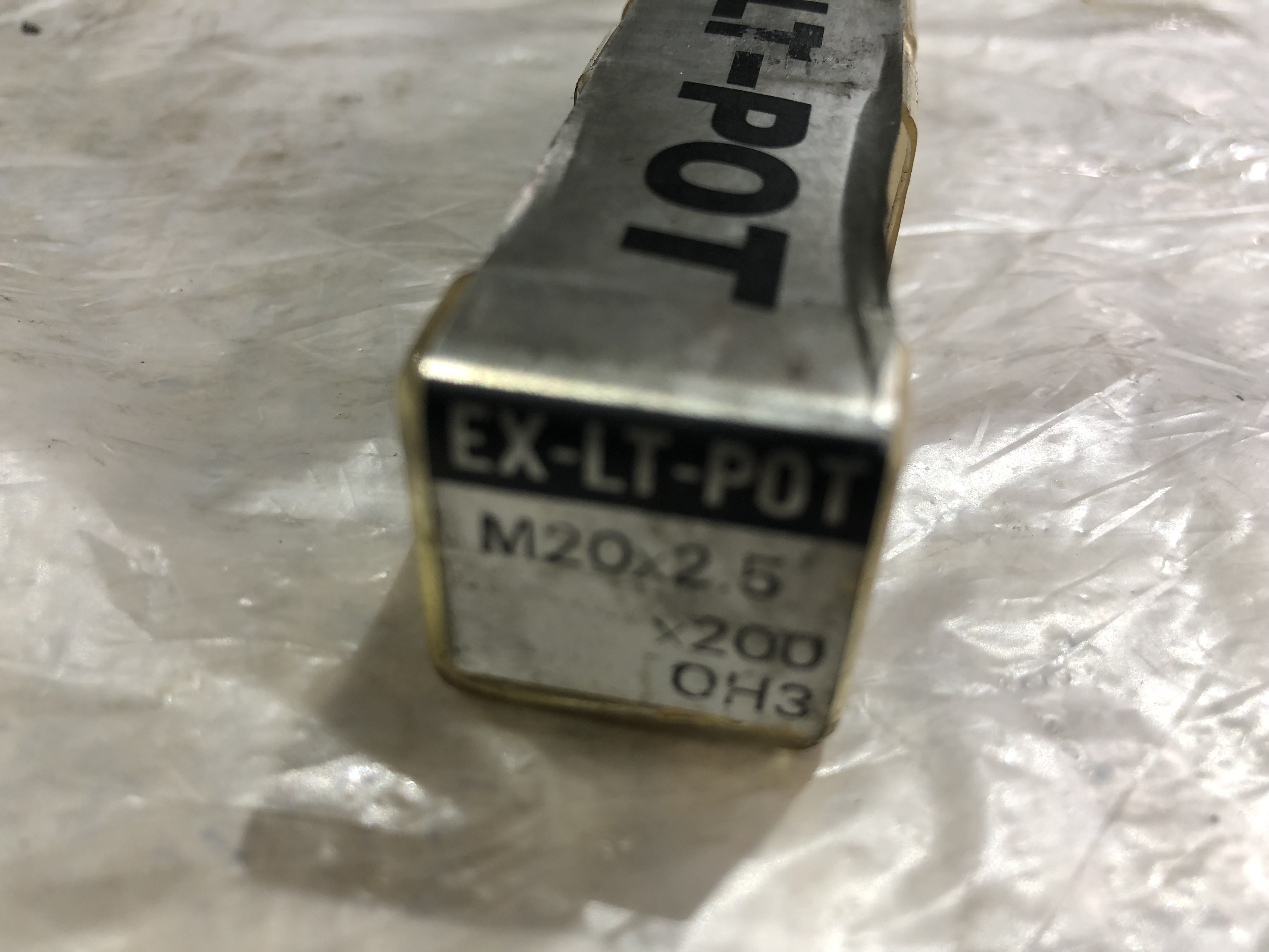 OSG オーエスジー エンドミル M20x2.5