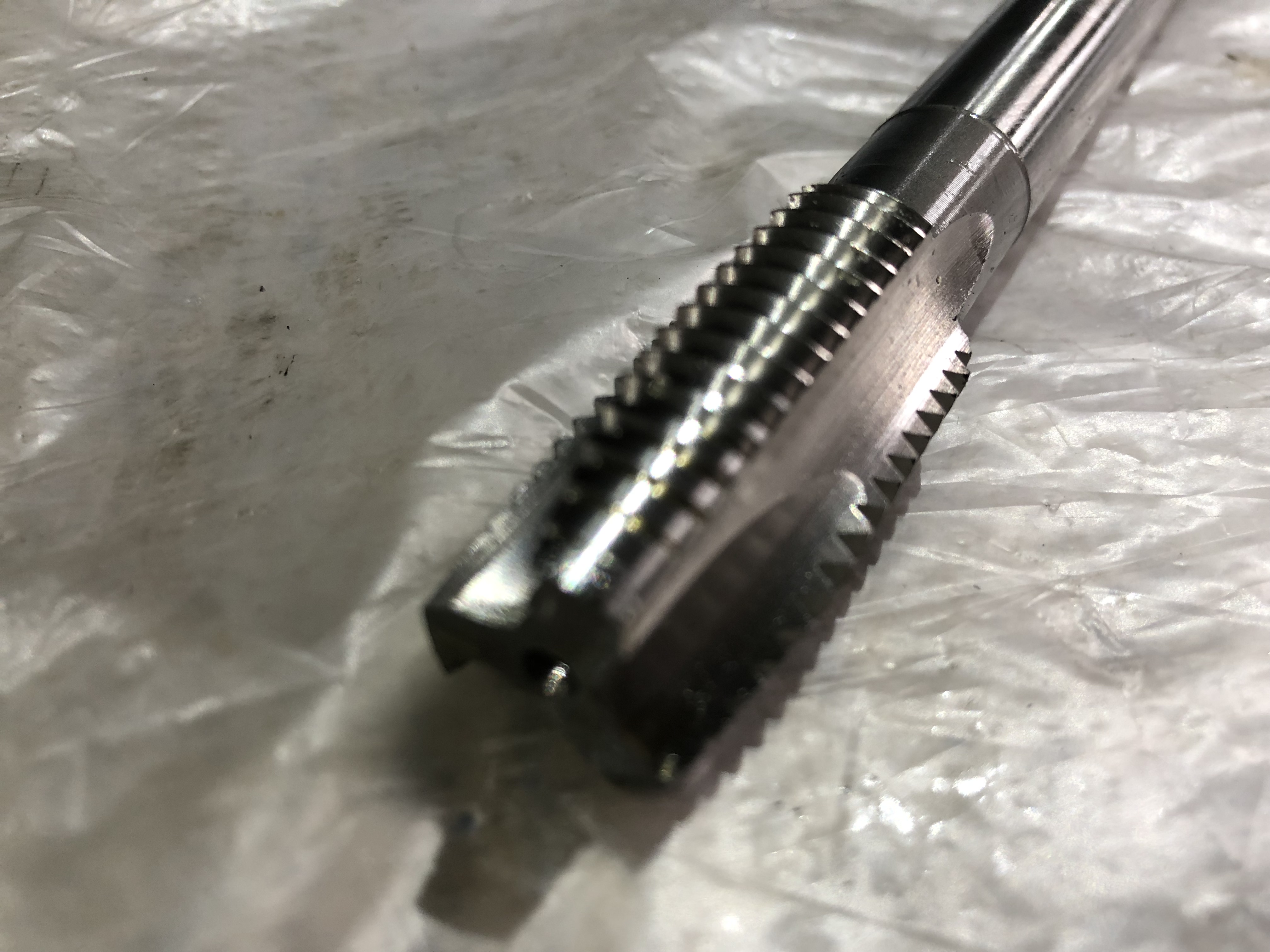 OSG オーエスジー エンドミル M20x2.5x200