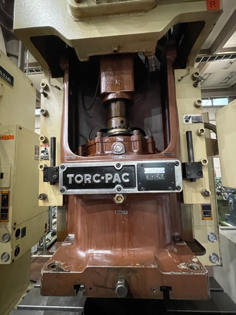 アマダ 110Tプレス TP-110D