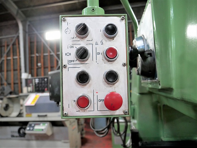 大隈豊和機械 立形フライス STM-2V