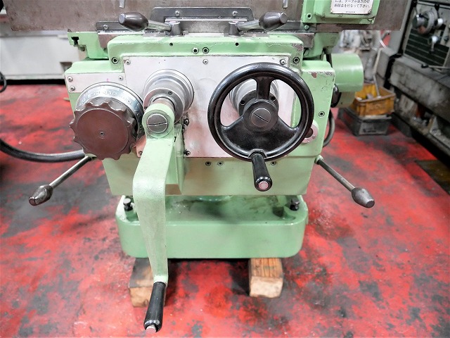 大隈豊和機械 立形フライス STM-2V