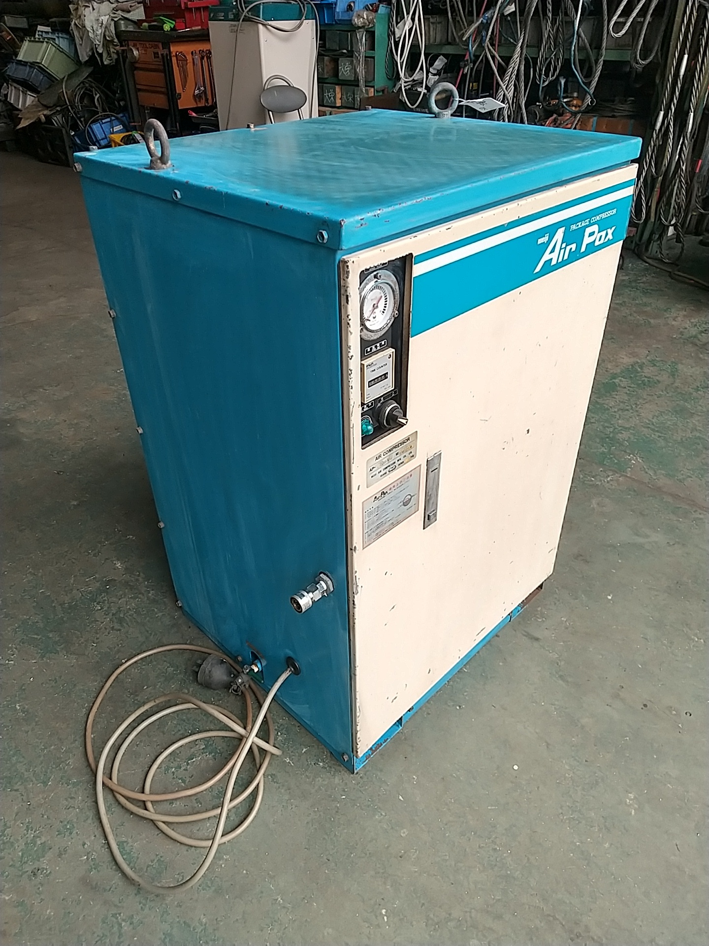 明治 2.2kWエアーコンプレッサー AP3C-70