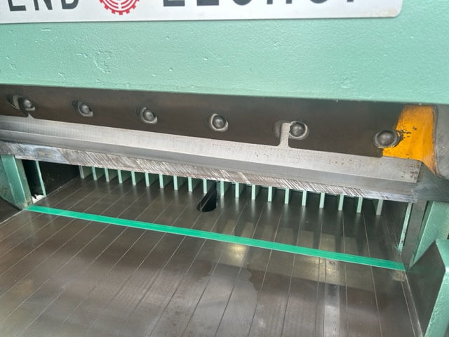 勝田 断裁機 S220