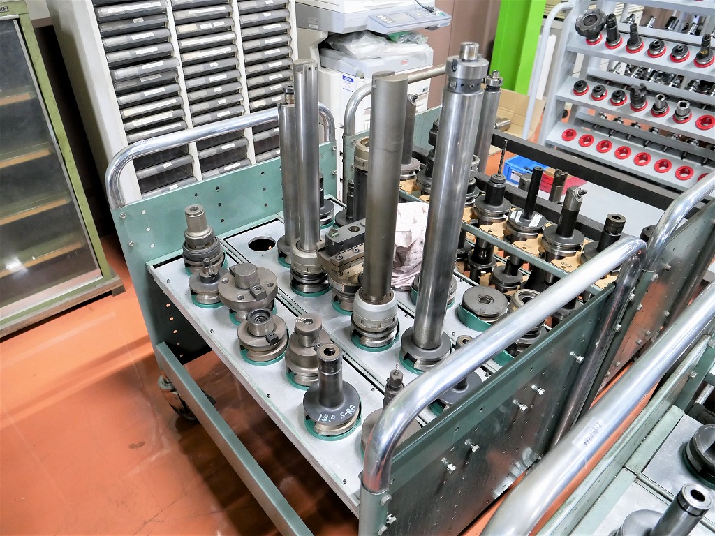  BT50ツール付ワゴン ツール20本入