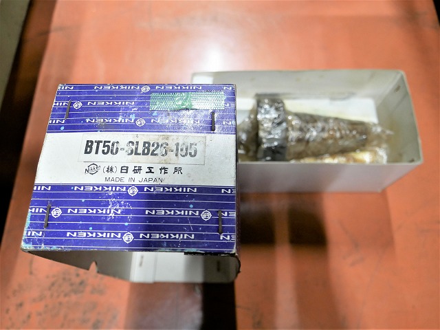日研 サイドロックホルダー BT50-SLB26-105