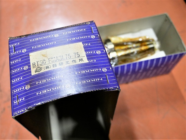 日研 正面フライスアーバ BT50-FMA31.75-75