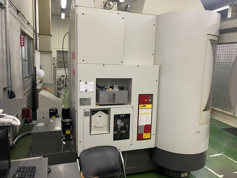 三菱電機 NC放電加工機（C軸+ ATC付） MA2000M