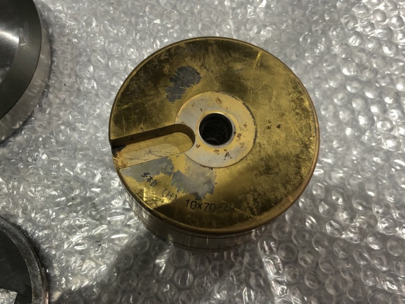 アマダ/AMADA タレパン金型（セット） パンチ：10x70-2レン　 ダイ：2835394　C＝0.20