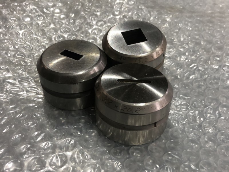 アマダ/AMADA タレパン金型（ダイ）3個 3.2x20.2/15.2x15.2/6.20x15.20