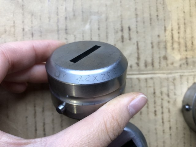 アマダ/AMADA タレパン金型（ダイ）3個 タレパン金型（ダイ）3個