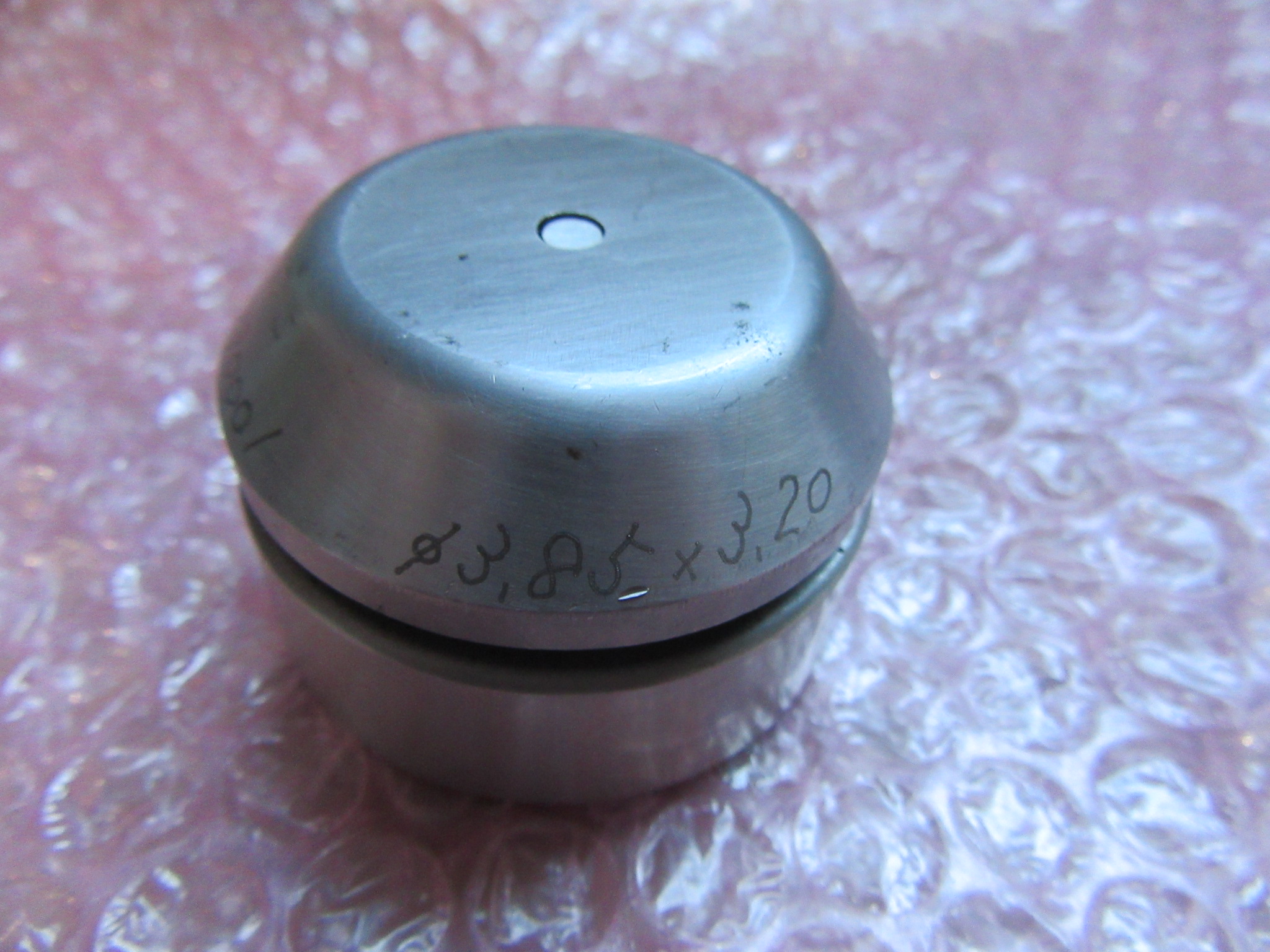 アマダ/AMADA タレパン金型（ダイ）3個 (1)15.33-056(2)M4(No.6,No.8)(3)6110930001(φ3.85x3.20)