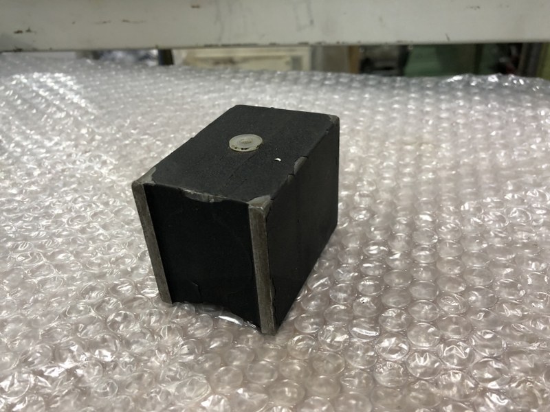 不明 マグネットベース 50x75（mm）