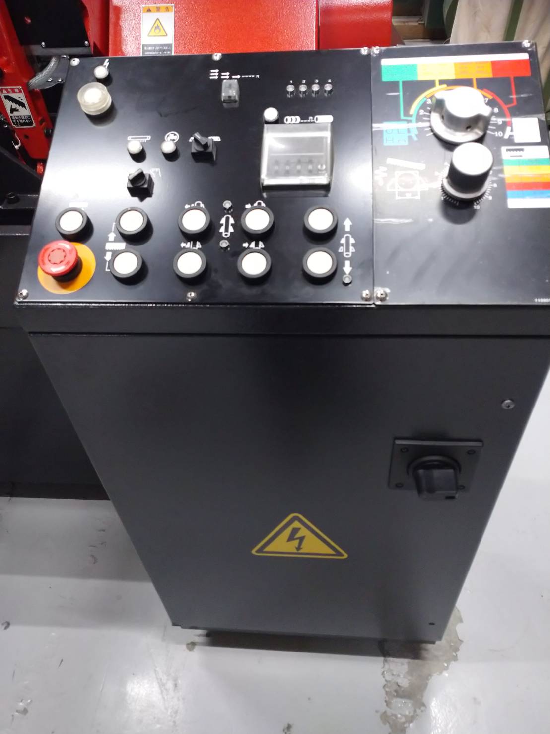 アマダ 250mmバンドソー HA-250