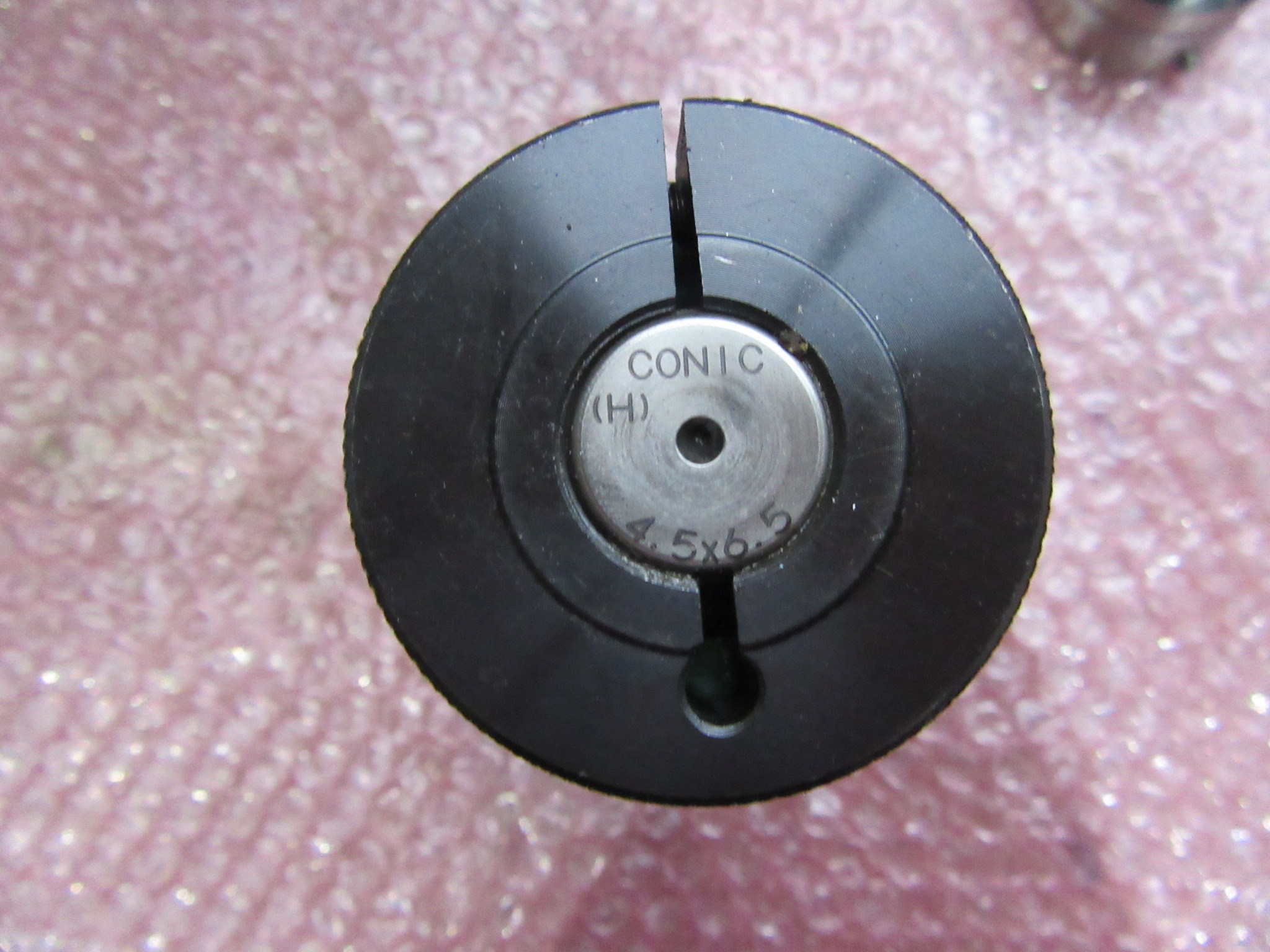コニック/Conic タレパン金型セット ダイ=4.5x6.5C＝0.5　パンチ=4.5x6.5