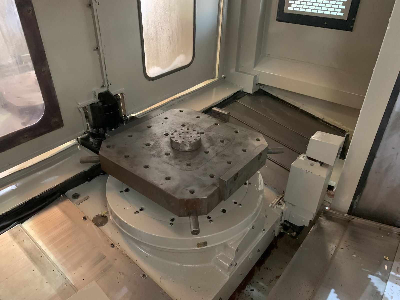 三井精機 横マシニング HU50A