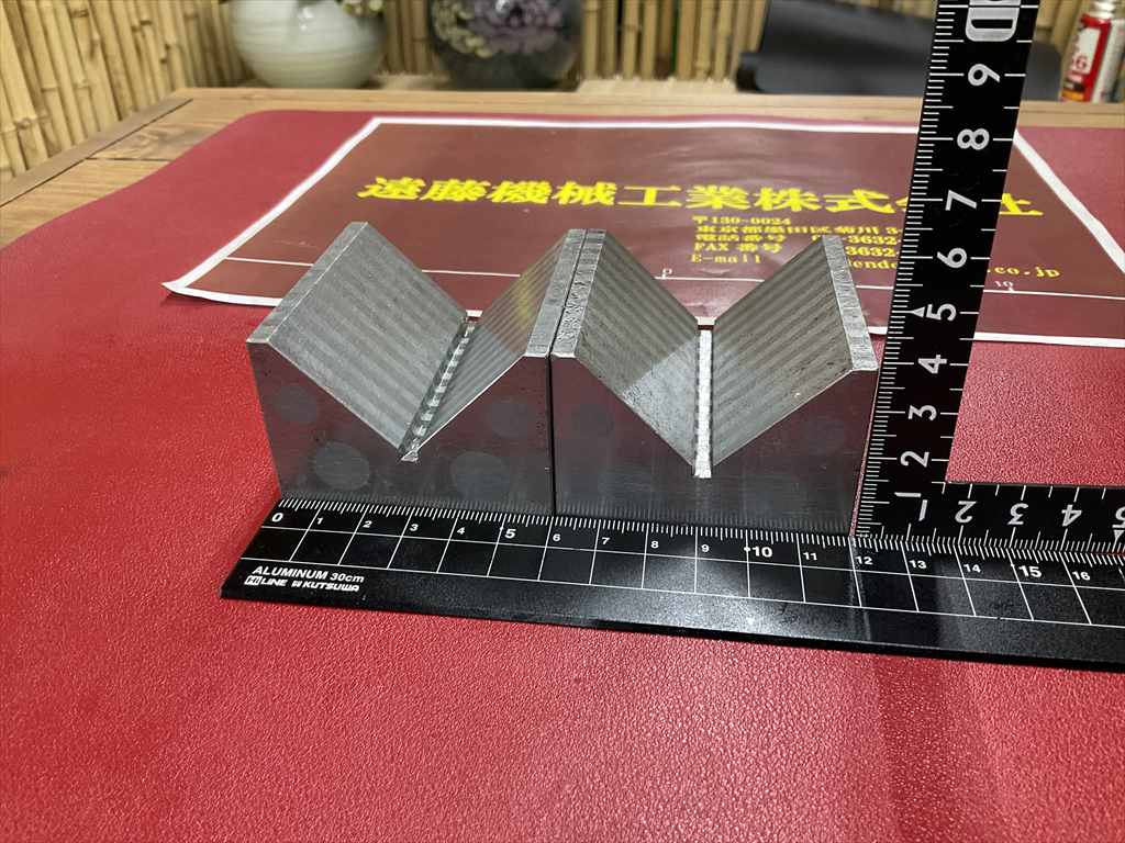  チャックVブロック 65mm×60mm×40mm　2個/1セット