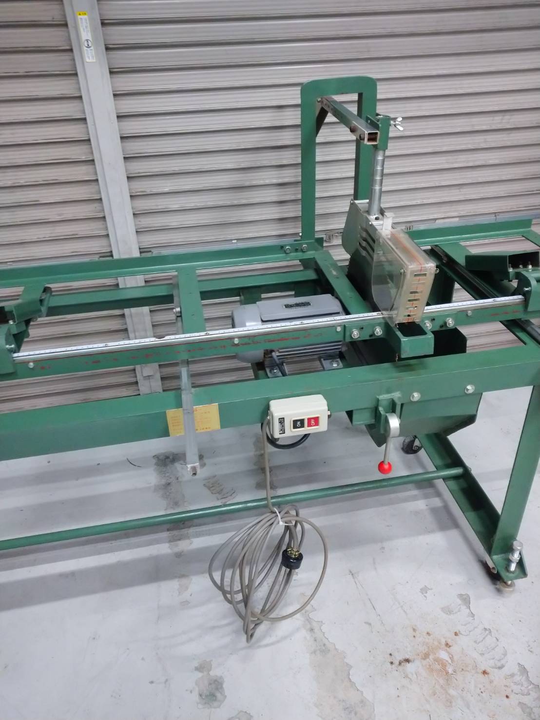 寺西工業株式会社 横切木取機 TY-2200型