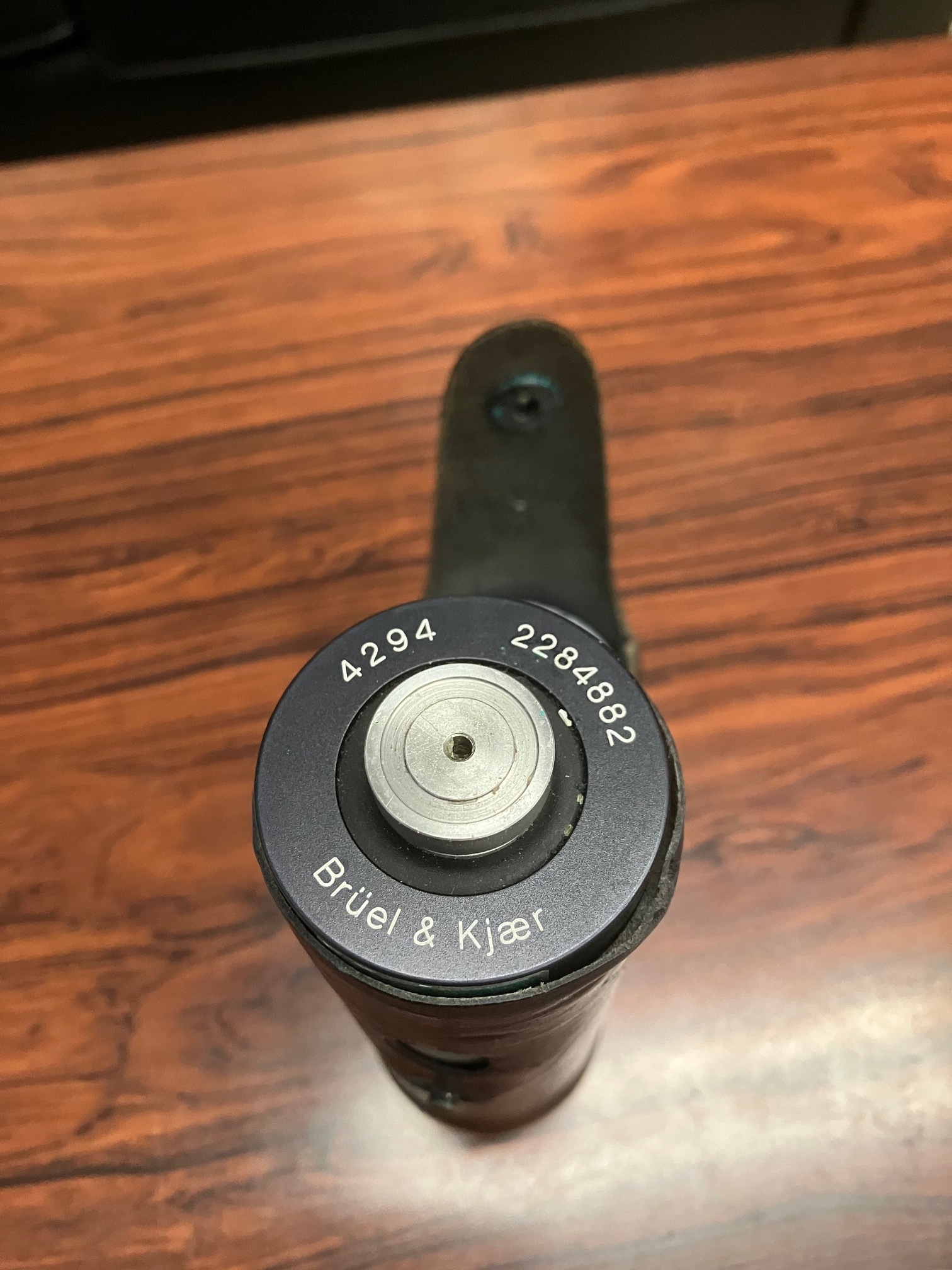 ブリュエルケアー 校正用加振器 4294
