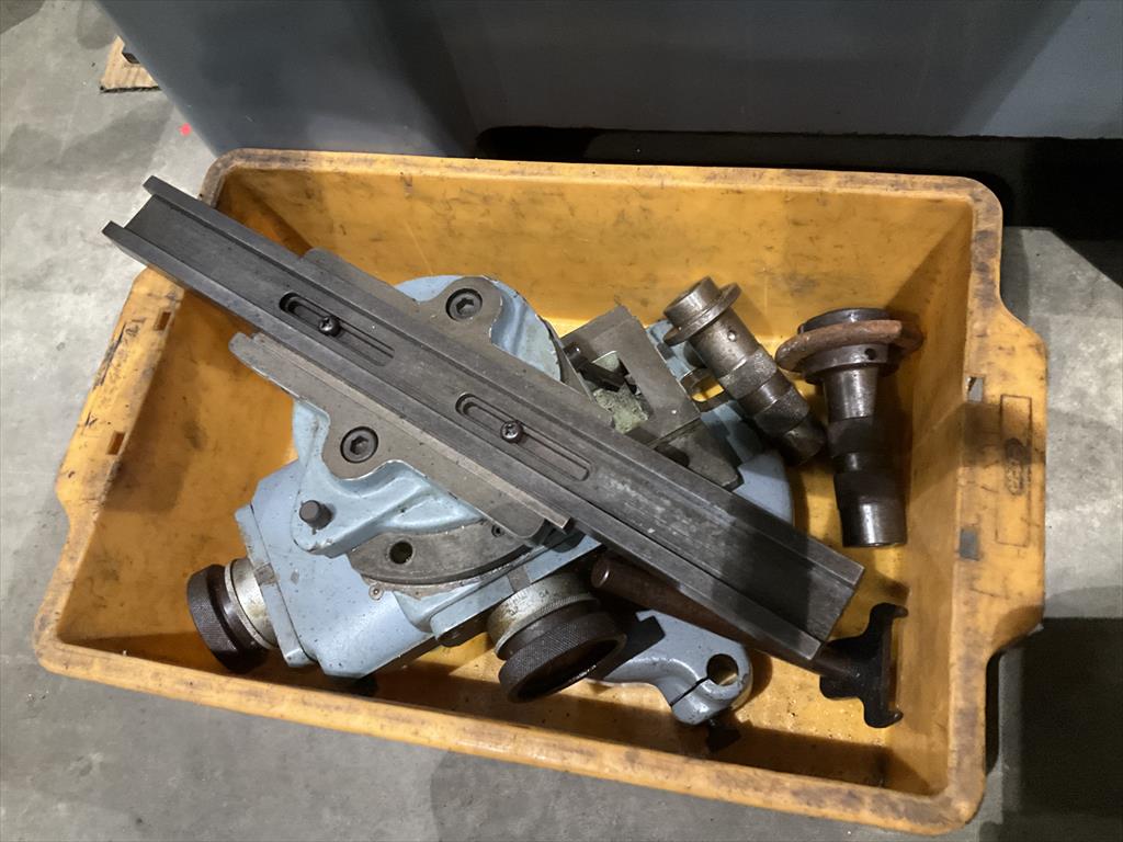 牧野フライス製作所 工具研削盤 C-40