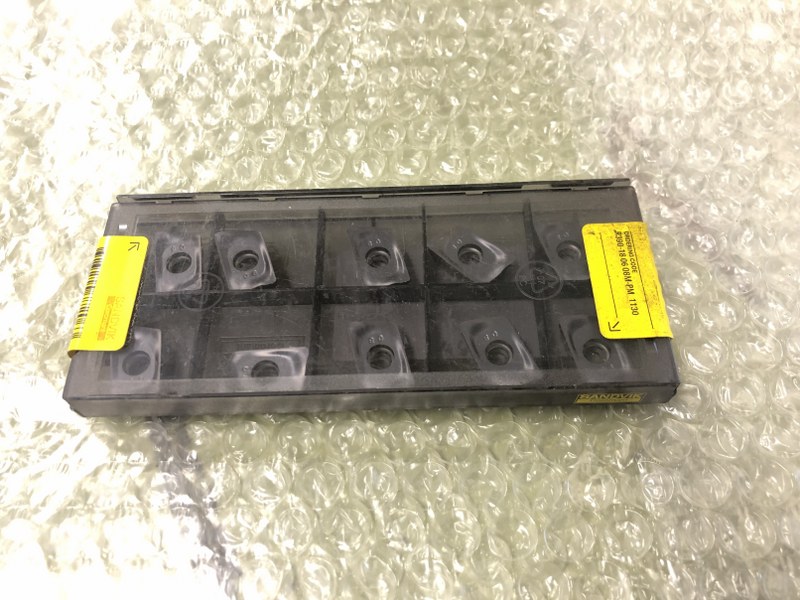 サンドビック/Sandvik コロミル390用チップ R390-1806 08M-PM 1130