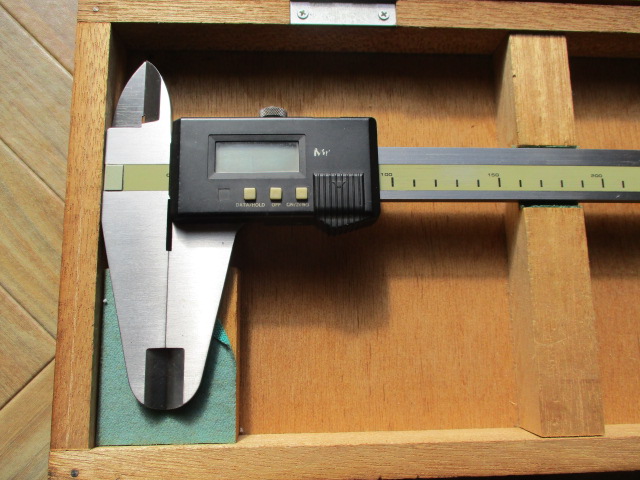 MITUTOYO｜ミツトヨ デジタルノギス CD-60