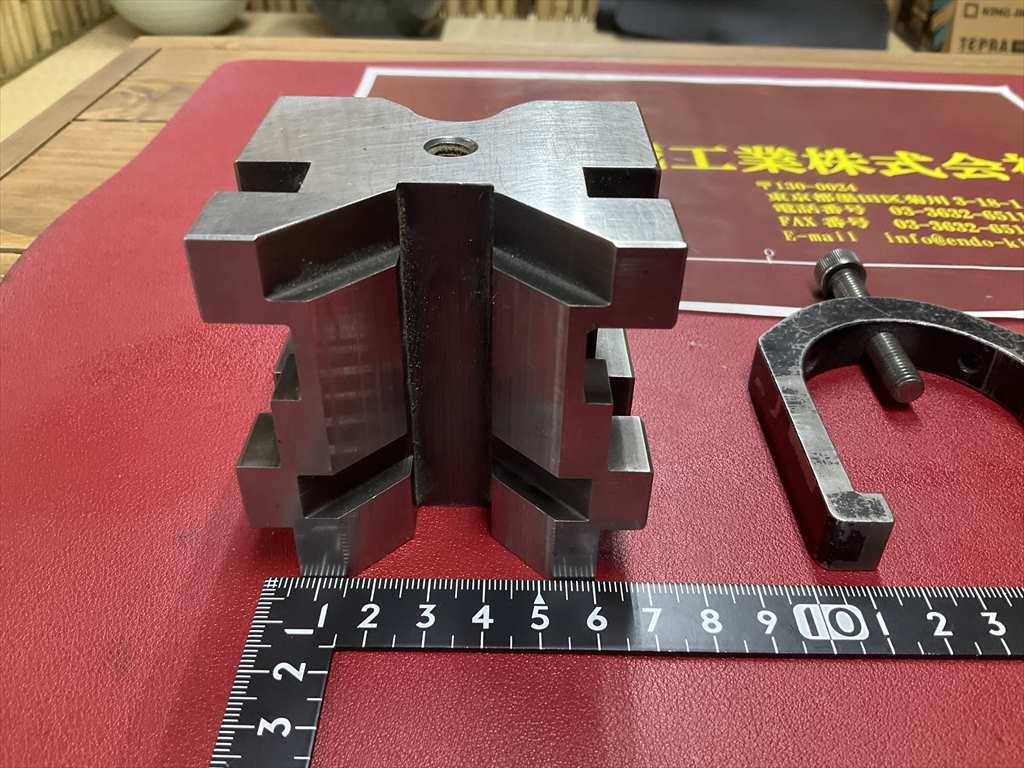 NEO　TEC 精密Vブロック MB503　寸法70×70×H60mm　38/20mm