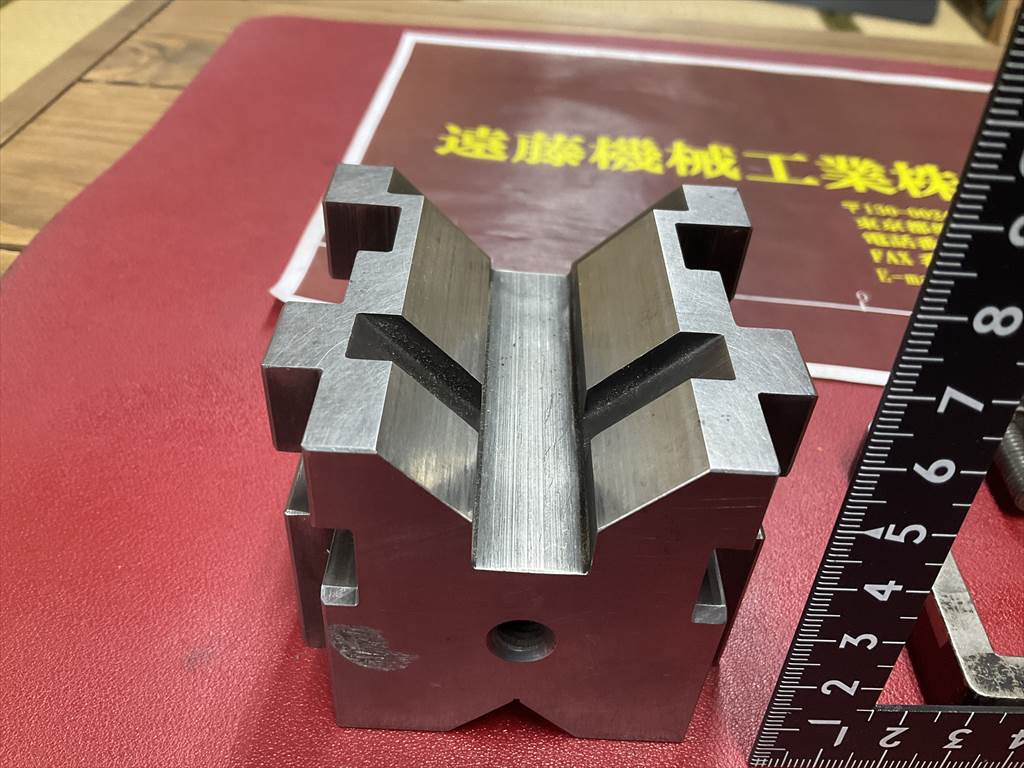 NEO　TEC 精密Vブロック MB503　寸法70×70×H60mm　38/20mm