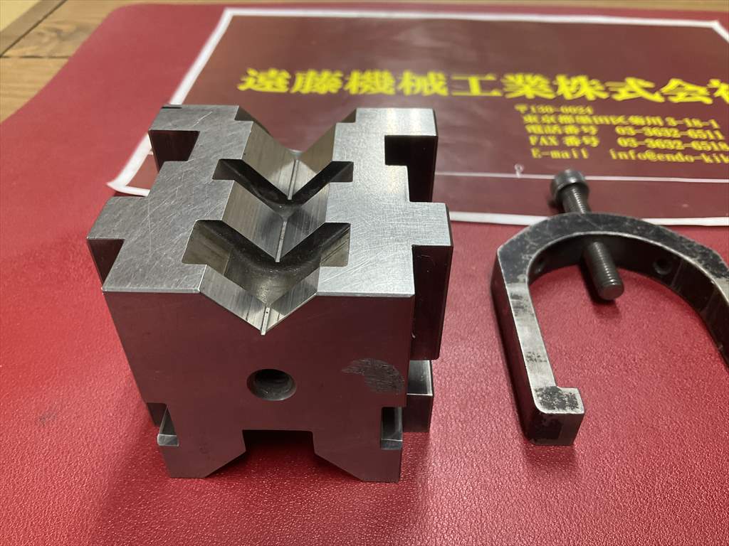 NEO　TEC 精密Vブロック MB503　寸法70×70×H60mm　38/20mm