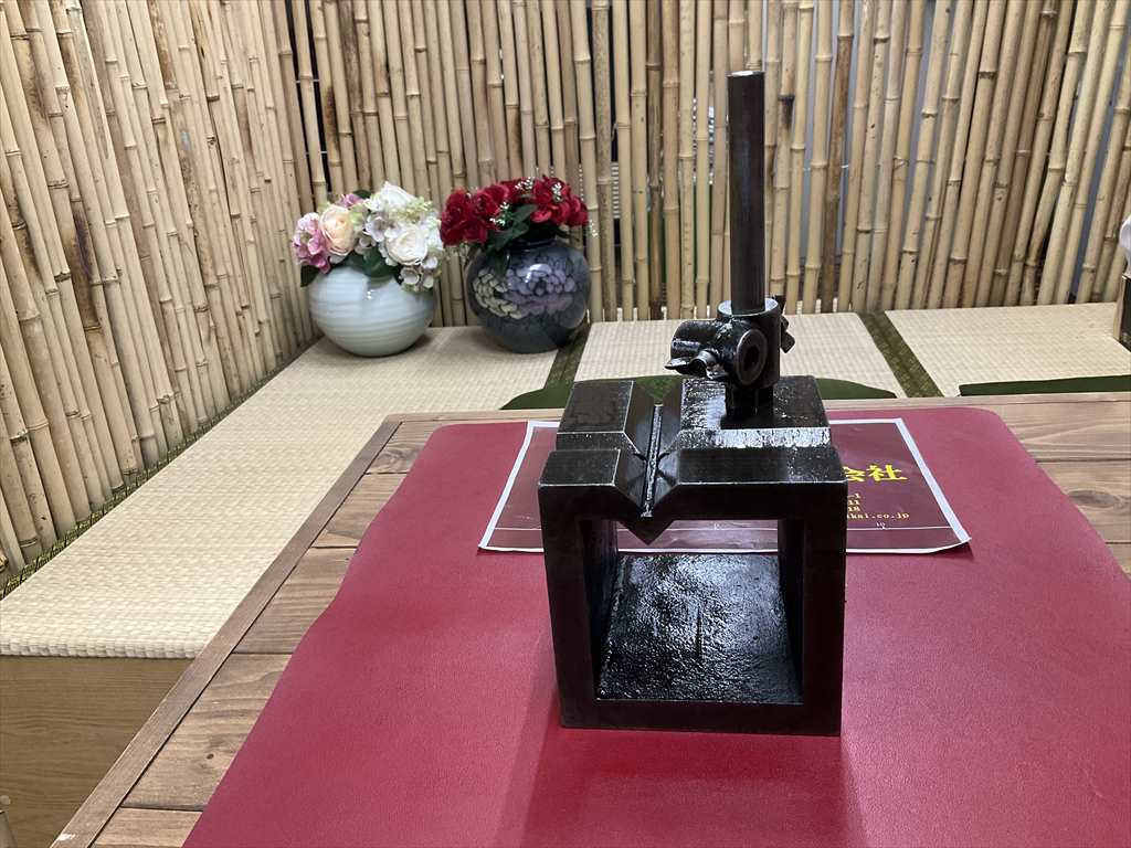  V溝付桝形ブロック 125×125×125mm