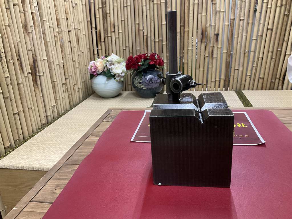  V溝付桝形ブロック 125×125×125mm
