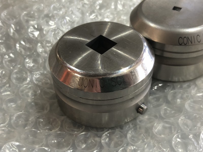 コニック/Conic タレパン金型（ダイ）2個 (1)10x10 C=0.2(2)4x4 C=0.2